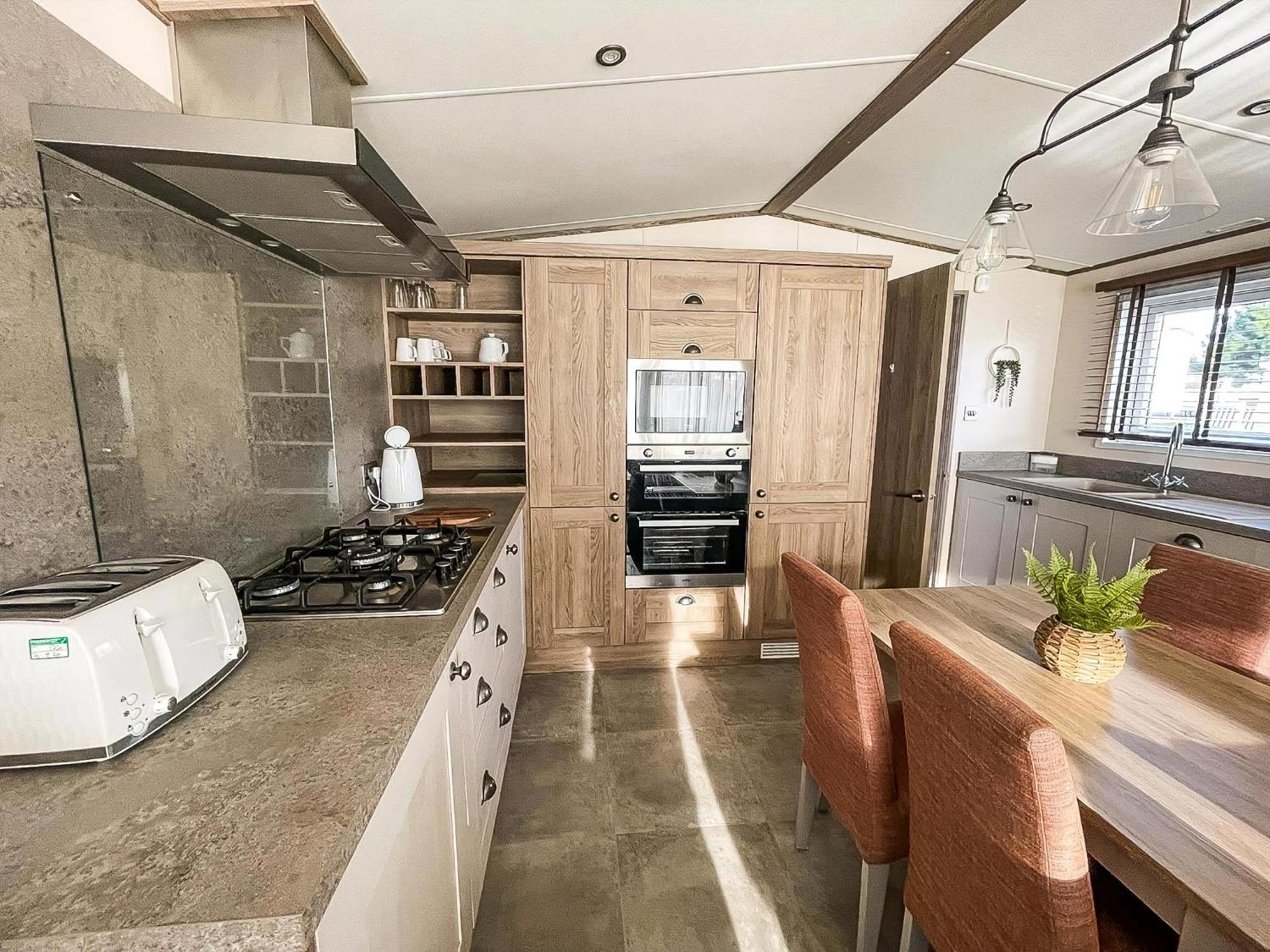 Stunning 8 Berth Caravan With Decking At Kessingland Beach Ref 90017D Benacre Exterior photo